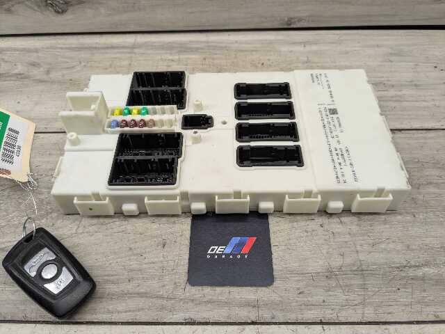 12-18 OEM BMW F22 F30 F32 F36 Body Control Junction Box Module FEM+Key