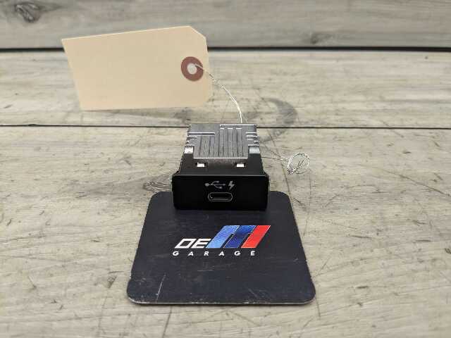 OEM BMW F44 F48 F97 G01 G05 G12 G20 G30 G80 USB Dual Type C Charger Port Socket