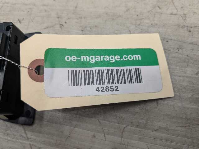 OEM BMW F02 F10 F12 F30 F80 F25 F90 G30 G01 X5 Rear Trunk Lid Center Lock Switch