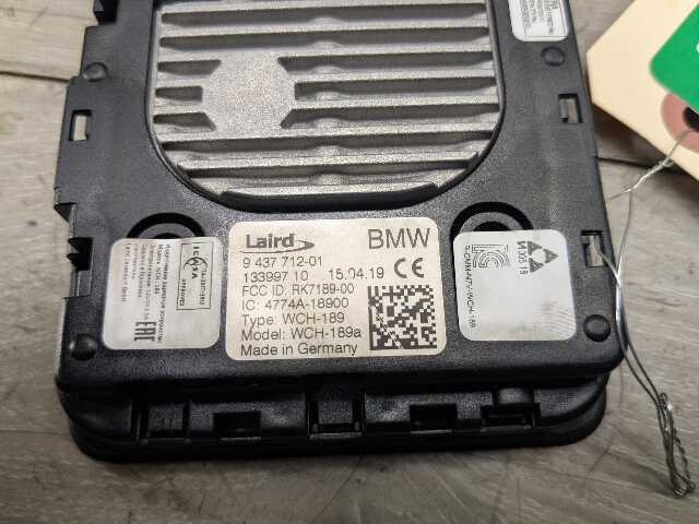 OEM BMW G05 G01 G20 G26 G80 M3 Center Console Storage Phone Car Wireless Charger