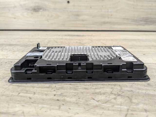 OEM BMW G05 G01 G20 G26 G80 M3 Center Console Storage Phone Car Wireless Charger