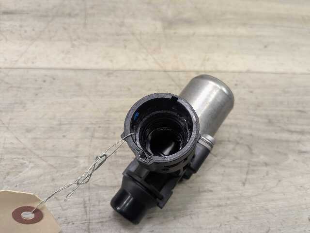 OEM BMW G01 G20 G22 G23 G26 G30 330 430 X3 Engine B46 Heater Water Switch Valve