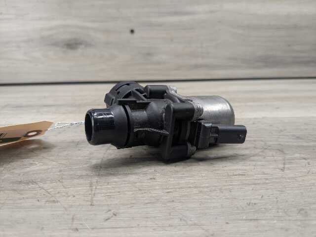 OEM BMW G01 G20 G22 G23 G26 G30 330 430 X3 Engine B46 Heater Water Switch Valve
