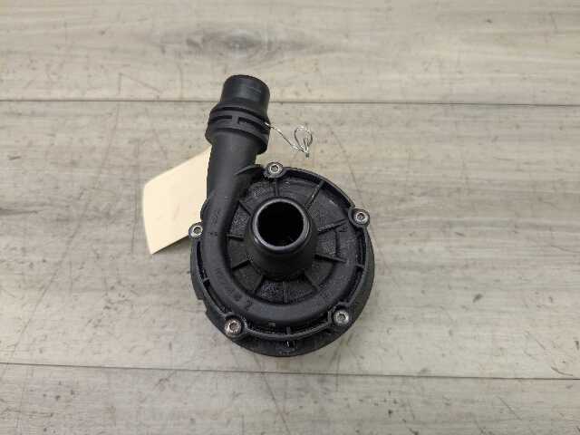 OEM BMW G01 G05 G20 G22 G26 Engine B46 B58 Auxiliary Electric Water Pump Cooling