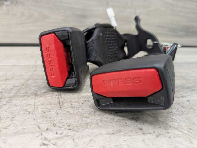 OEM BMW G20 G22 G26 G80 G82 M3 M4 Rear Right Passenger Seatbelt Seat Belt Buckle