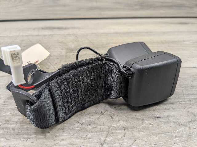 OEM BMW G20 G22 G26 G80 G82 M3 M4 Rear Right Passenger Seatbelt Seat Belt Buckle
