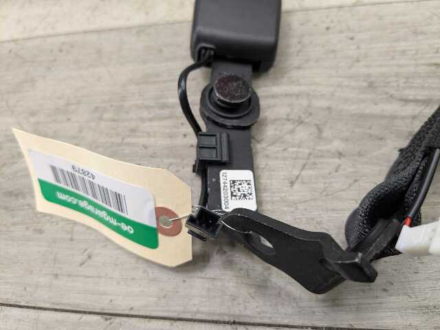 OEM BMW G20 G22 G26 G80 G82 M3 M4 Rear Right Passenger Seatbelt Seat Belt Buckle