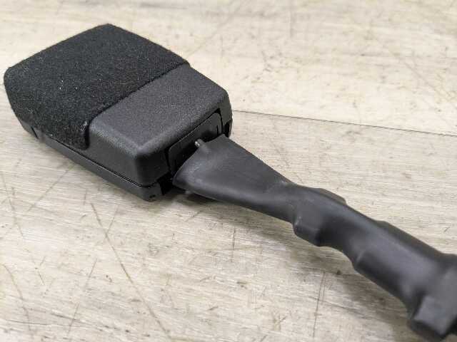 OEM BMW F93 F97 G01 G02 G16 G20 G80 M3 330 M340 Front Left Right Seatbelt Buckle