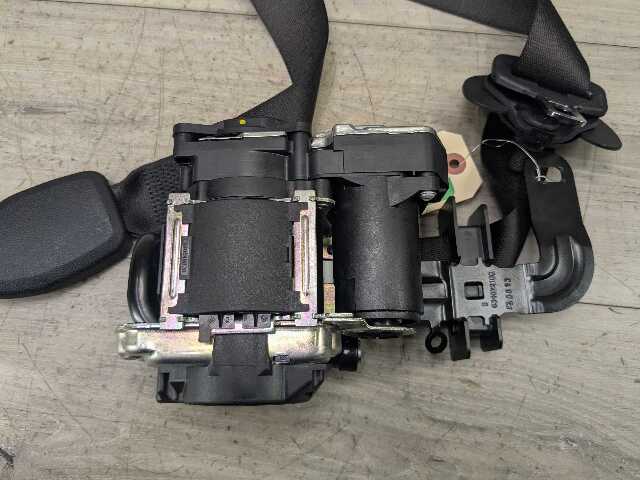 OEM BMW G20 G80 330 M340 M3 Front Right Passenger Seat Belt Seatbelt Retractor