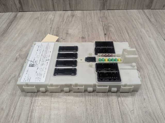 OEM BMW F15 F16 F39 F48 I01 I12 i3 i8 X1 X5 FEM Body Control Junction Box Module