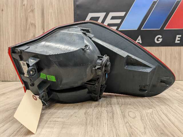 16-22 OEM BMW F48 X1 28 Rear Right Passenger Quarter Panel Outer Tail Light