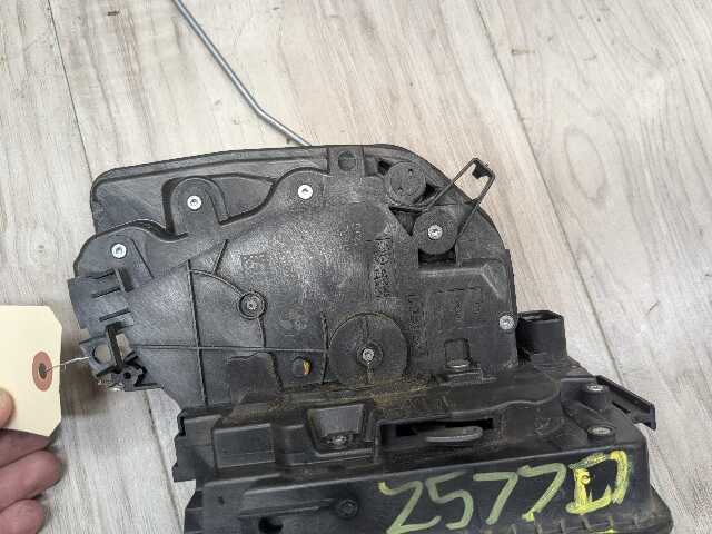 OEM BMW F15 F48 F85 G12 I01 FRONT Left Driver Door Handle Lock Latch Actuator