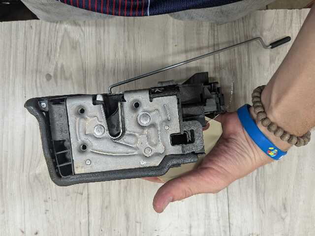 OEM BMW F15 F48 F85 G12 I01 FRONT Left Driver Door Handle Lock Latch Actuator