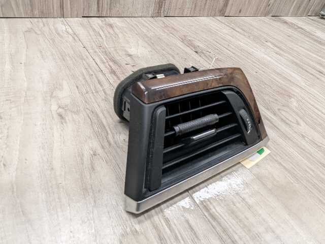OEM BMW F30 F32 F33 F36 F80 F82 F83 M3 M4 Left Driver Dash AC Air Vent Grille