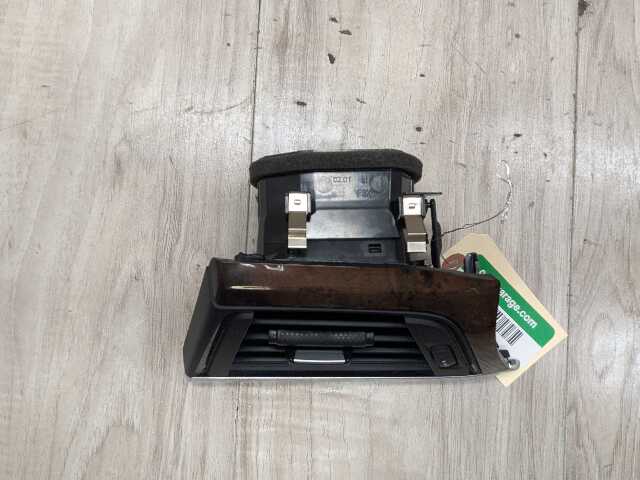 OEM BMW F30 F32 F33 F36 F80 F82 F83 M3 M4 Left Driver Dash AC Air Vent Grille