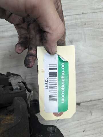 16-24 OEM BMW F39 F44 F48 X1 X2 28 228 FRONT Right Passenger Brake Caliper