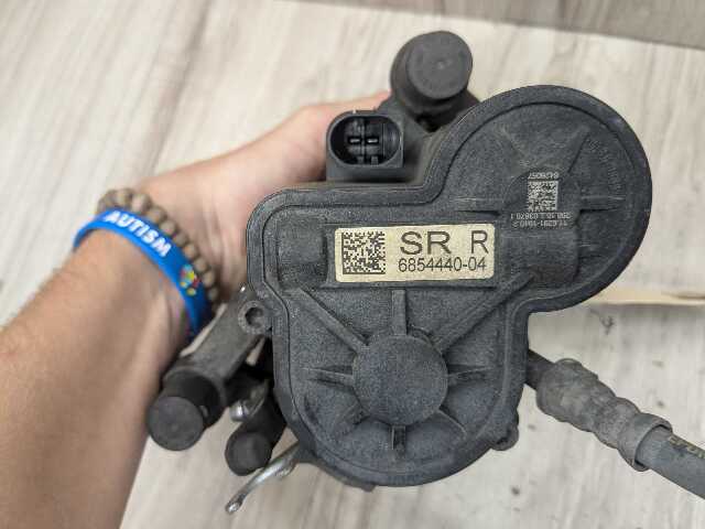 16-24 OEM BMW F39 F44 F48 X1 X2 28 228 FRONT Right Passenger Brake Caliper