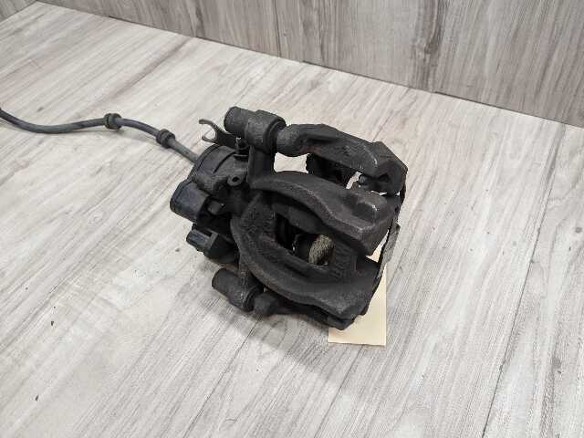 16-24 OEM BMW F39 F44 F48 X1 X2 28 228 FRONT Right Passenger Brake Caliper