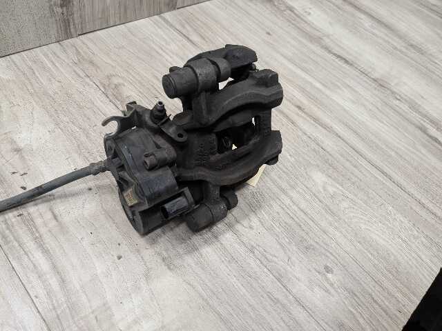 16-24 OEM BMW F39 F44 F48 X1 X2 28 228 FRONT Right Passenger Brake Caliper
