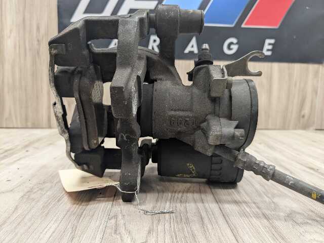 16-24 OEM BMW F39 F44 F48 X1 X2 28 228 FRONT Right Passenger Brake Caliper