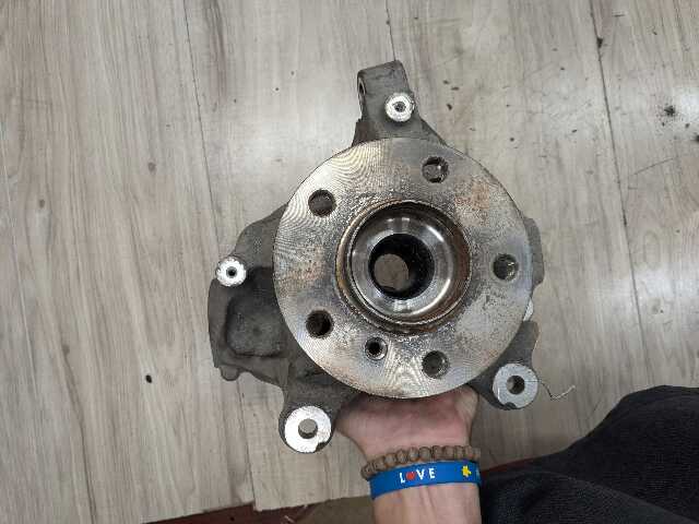 16-24 OEM BMW F39 F44 F48 X1 X2 Front Left Driver Side Knuckle Wheel Hub Bearing