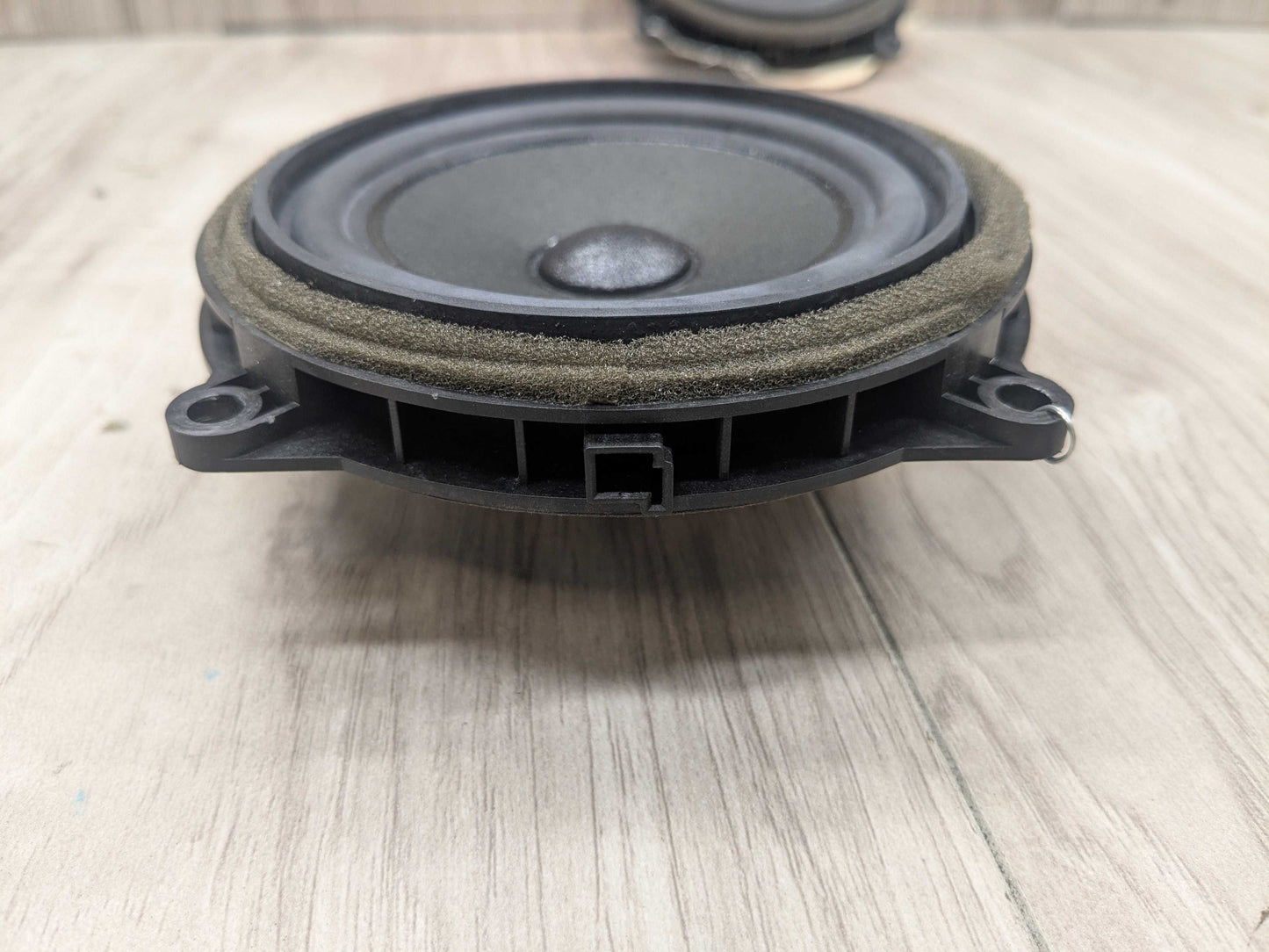 16-23 OEM BMW I01 F39 F48 X1 X2 i3 Top Hifi MID Range Loud Speaker PAIR