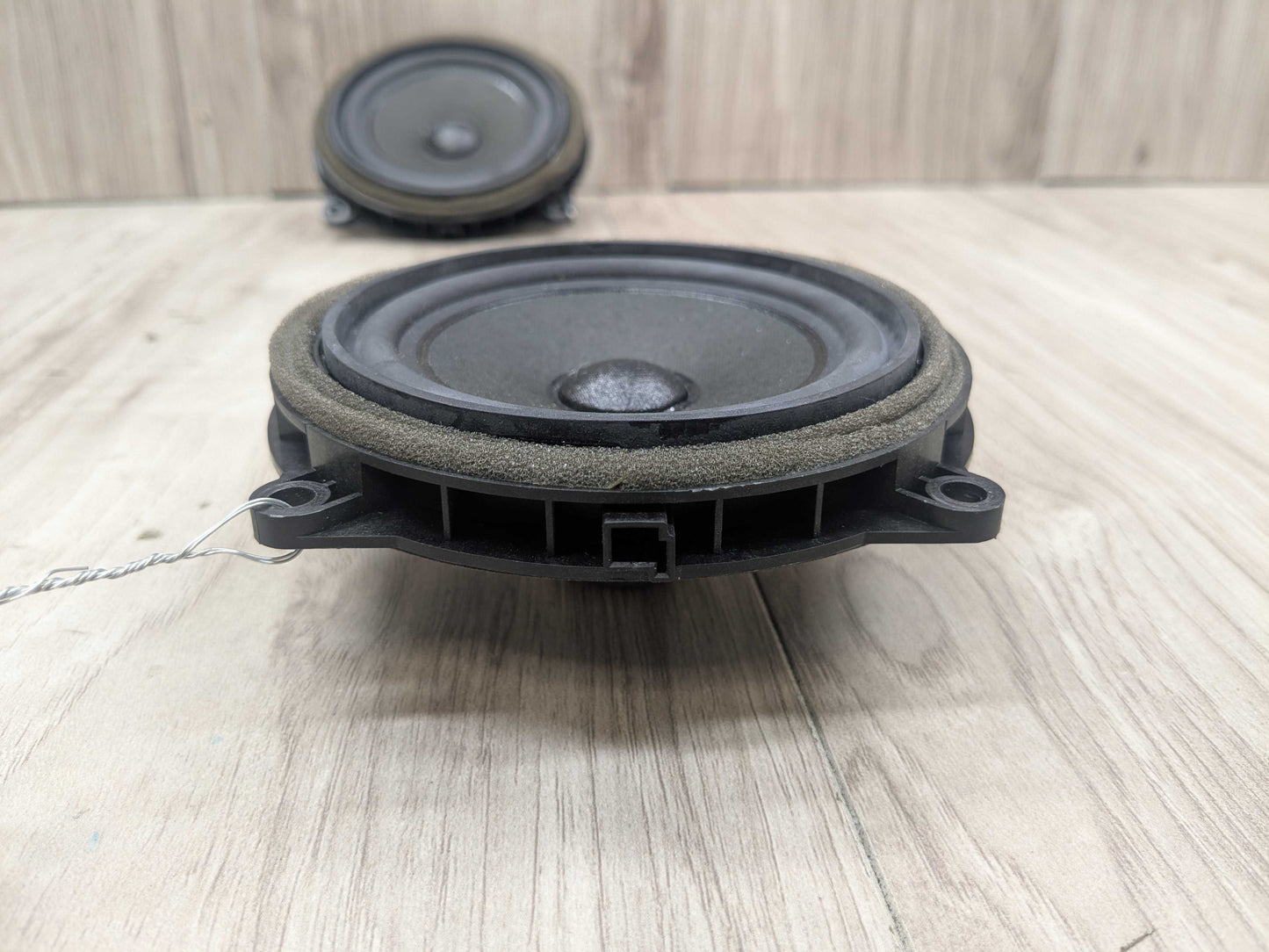 16-23 OEM BMW I01 F39 F48 X1 X2 i3 Top Hifi MID Range Loud Speaker PAIR