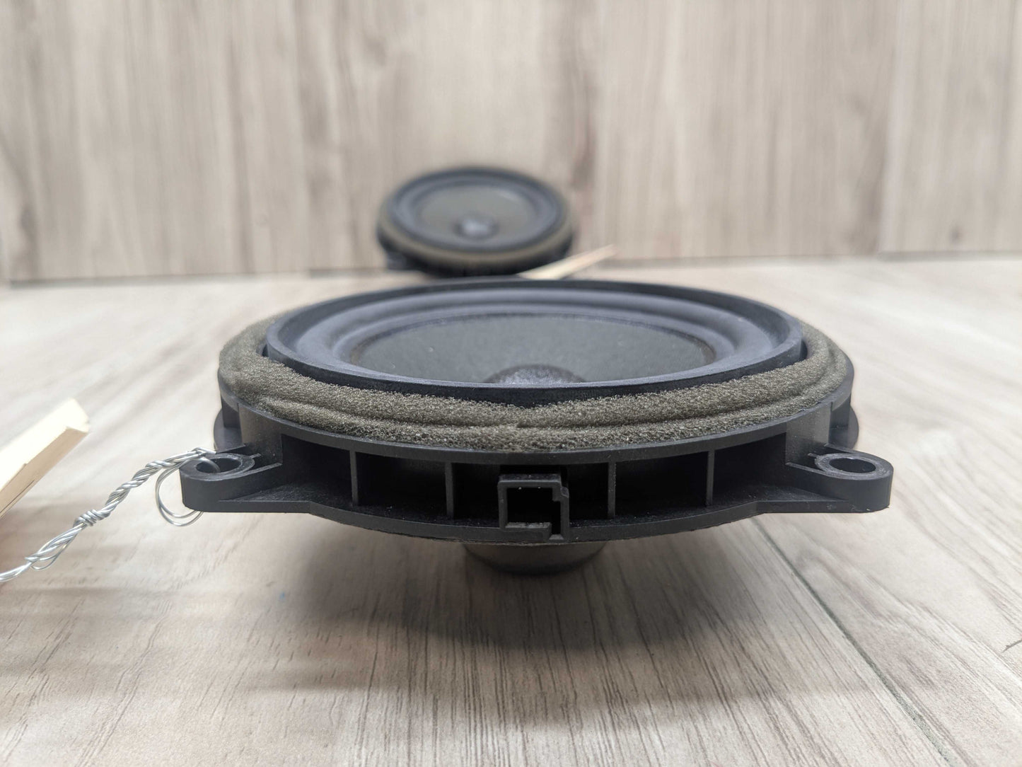 16-23 OEM BMW I01 F39 F48 X1 X2 i3 Top Hifi MID Range Loud Speaker PAIR