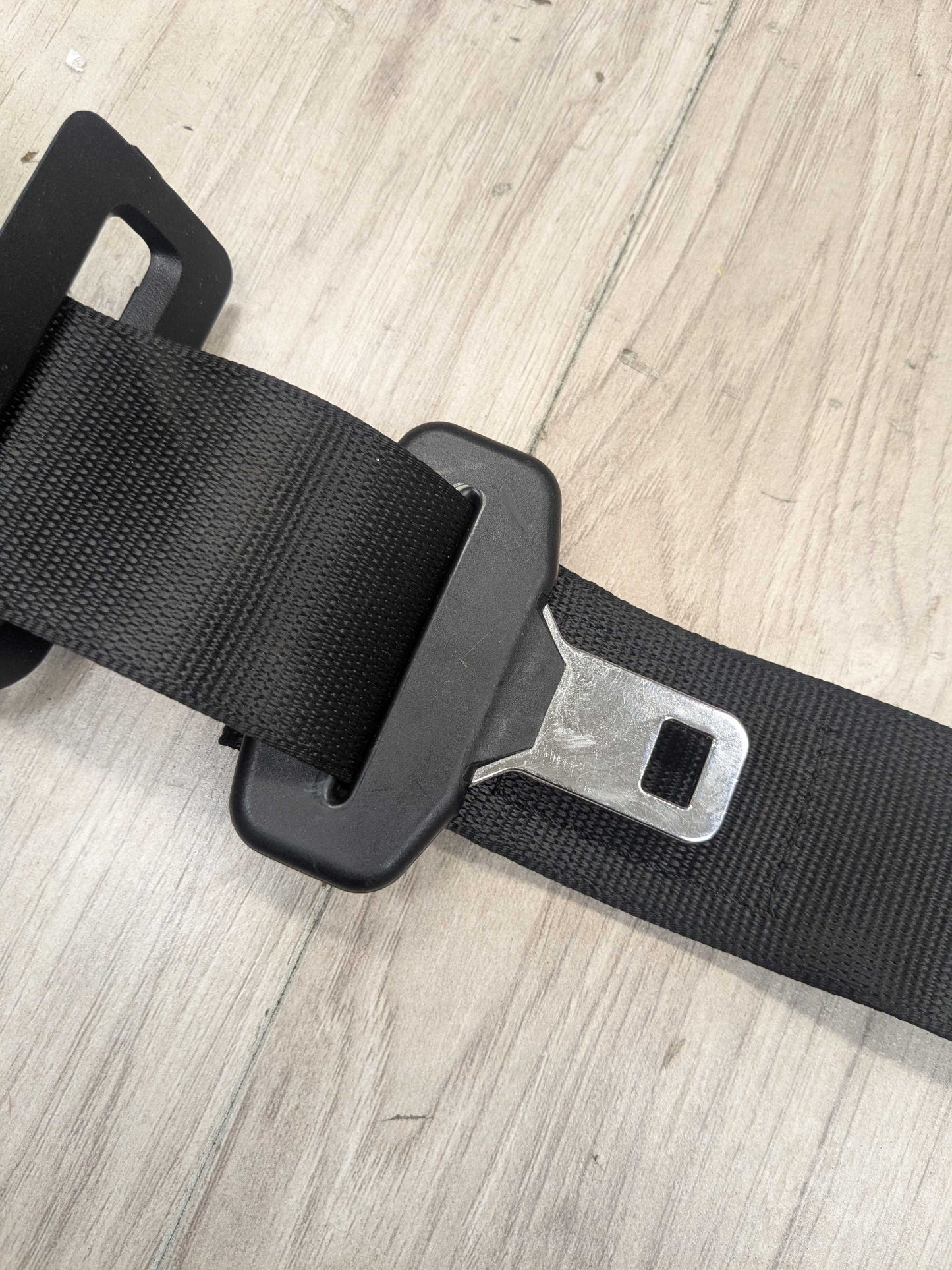 16-22 OEM BMW F48 X1 Rear Left Driver Side Seatbelt Seat Belt Retractor Black
