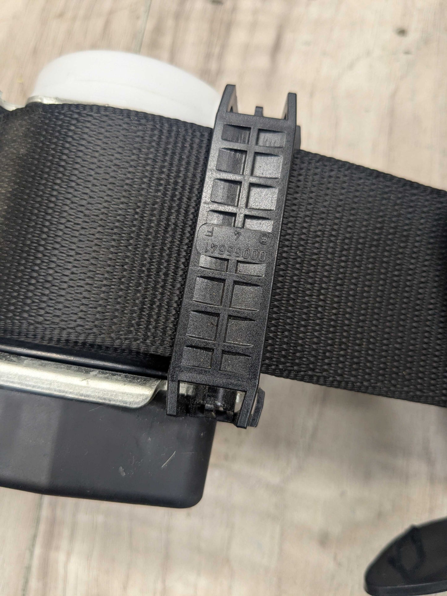16-22 OEM BMW F48 X1 Rear Left Driver Side Seatbelt Seat Belt Retractor Black