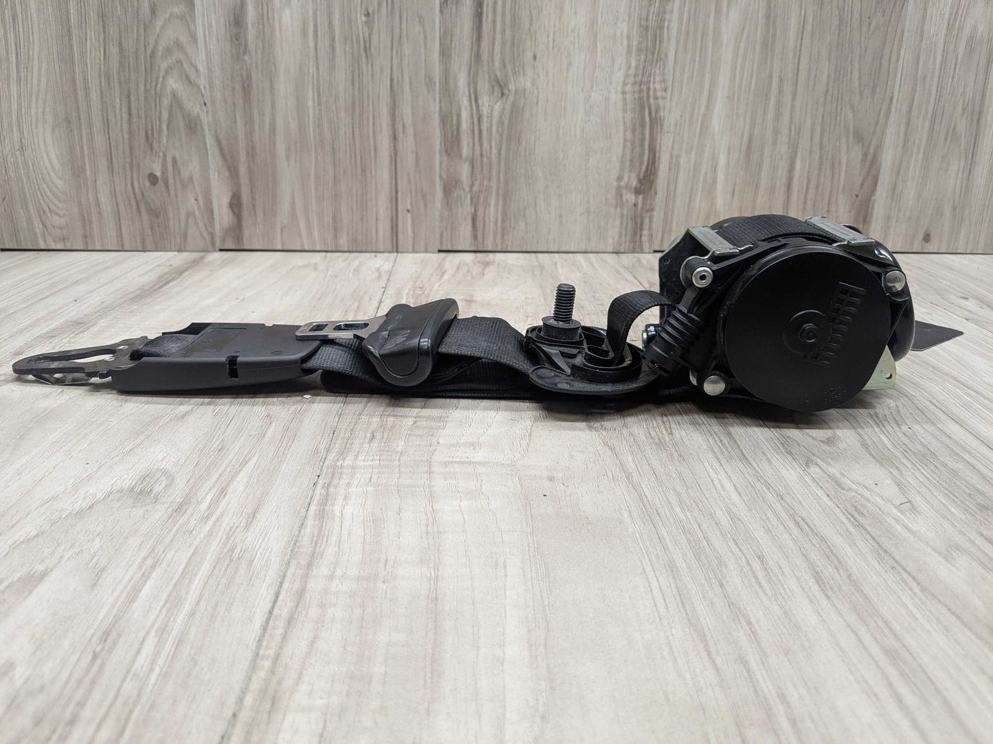 OEM BMW F39 F48 X1 X2 Front Left Driver Side Seatbelt Seat Belt Retractor Black