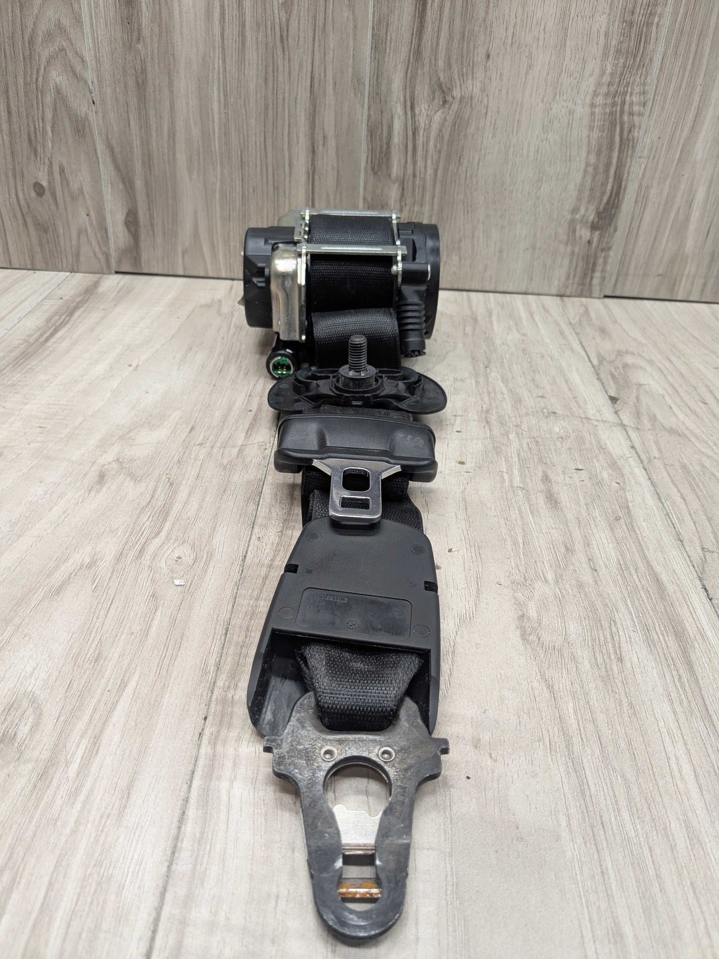 OEM BMW F39 F48 X1 X2 Front Left Driver Side Seatbelt Seat Belt Retractor Black