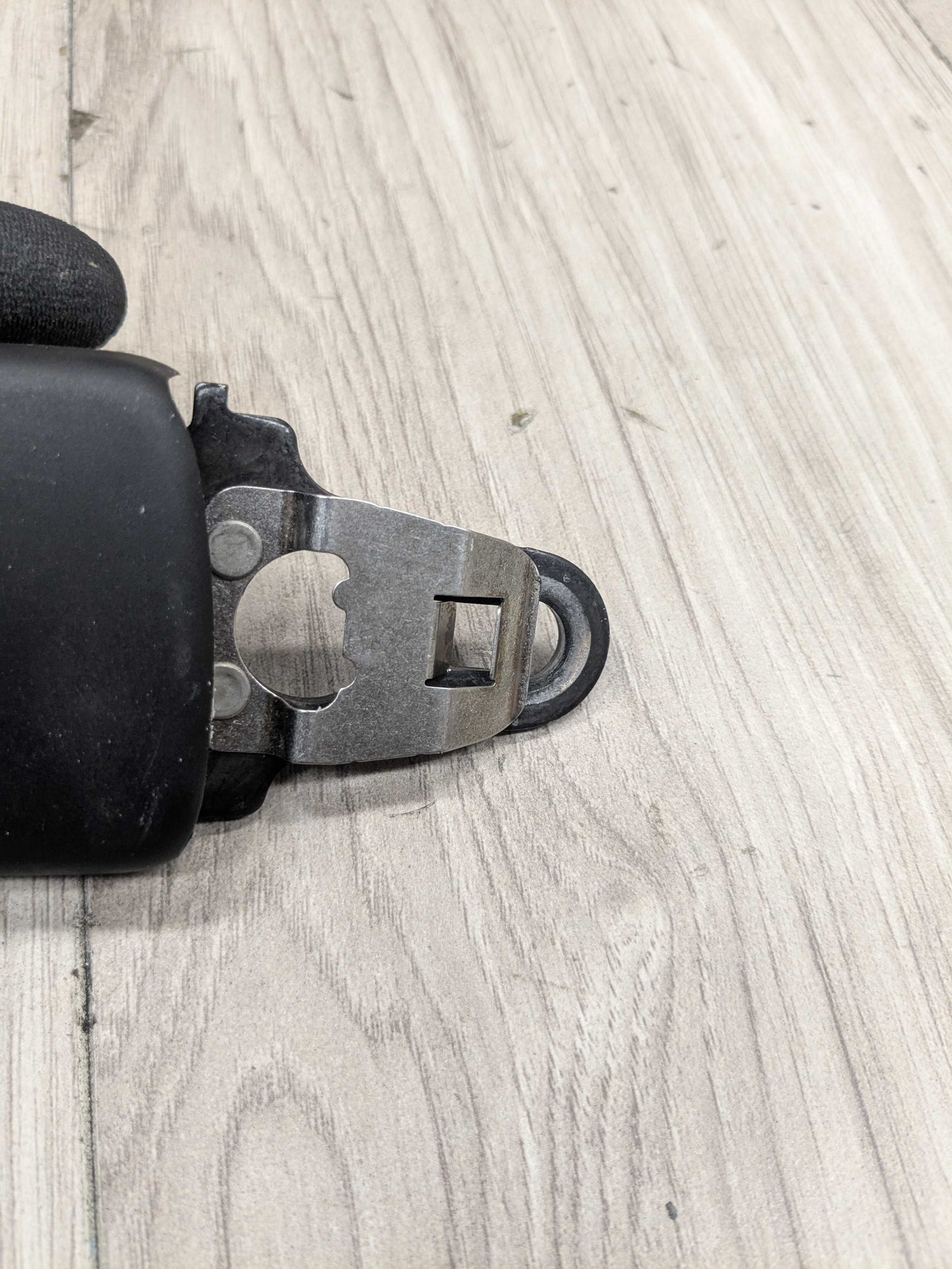 OEM BMW F39 F48 X1 X2 Front Left Driver Side Seatbelt Seat Belt Retractor Black