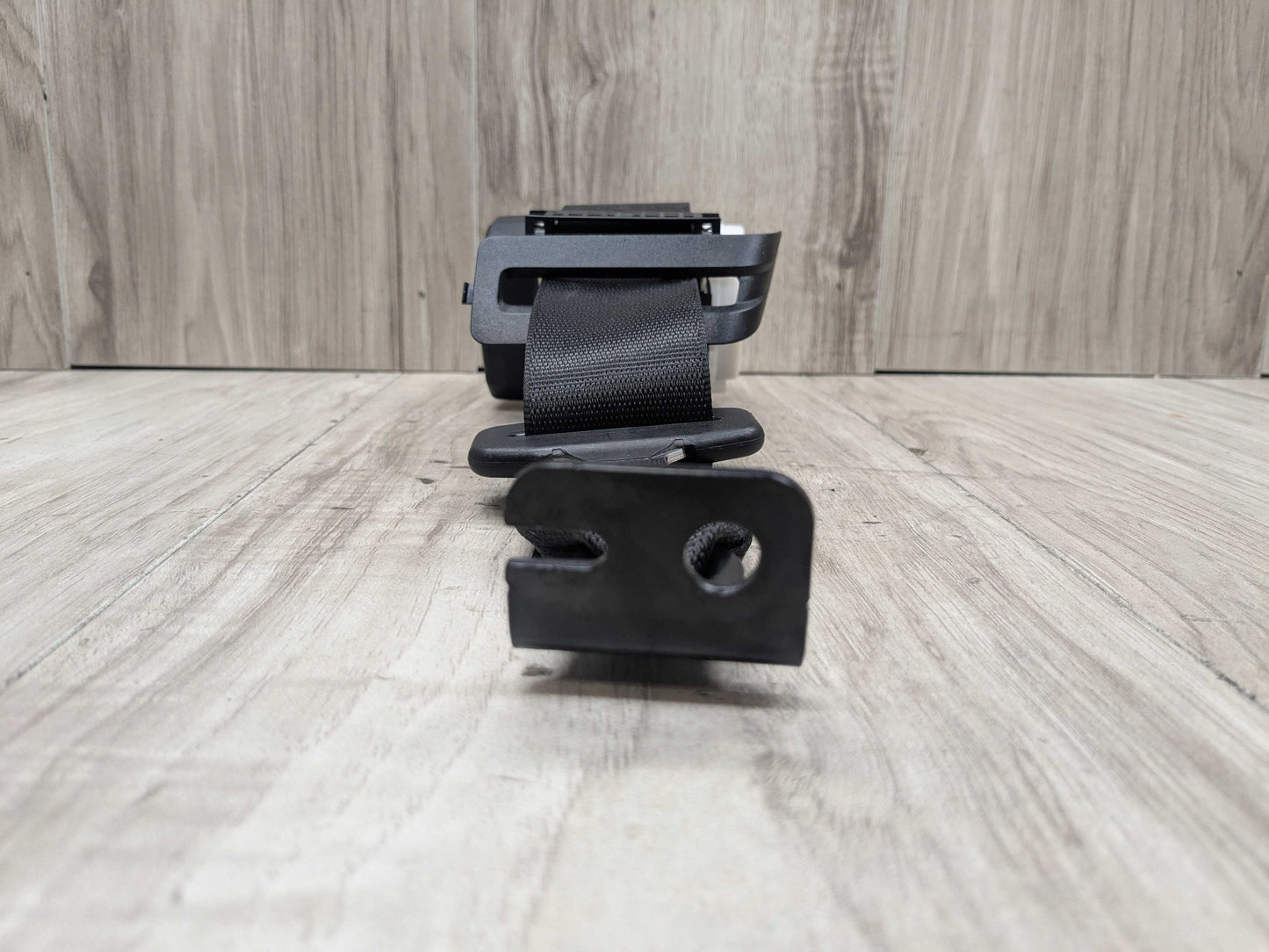 16-22 OEM BMW F48 X1 Rear Right Passenger Seatbelt Seat Belt Retractor Black