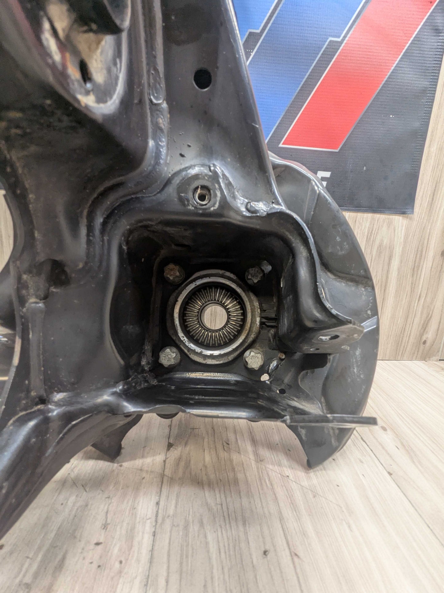 16-23 OEM BMW F39 F48 X1 X2 Rear Right Passenger Trailing Knuckle Hub Bearing