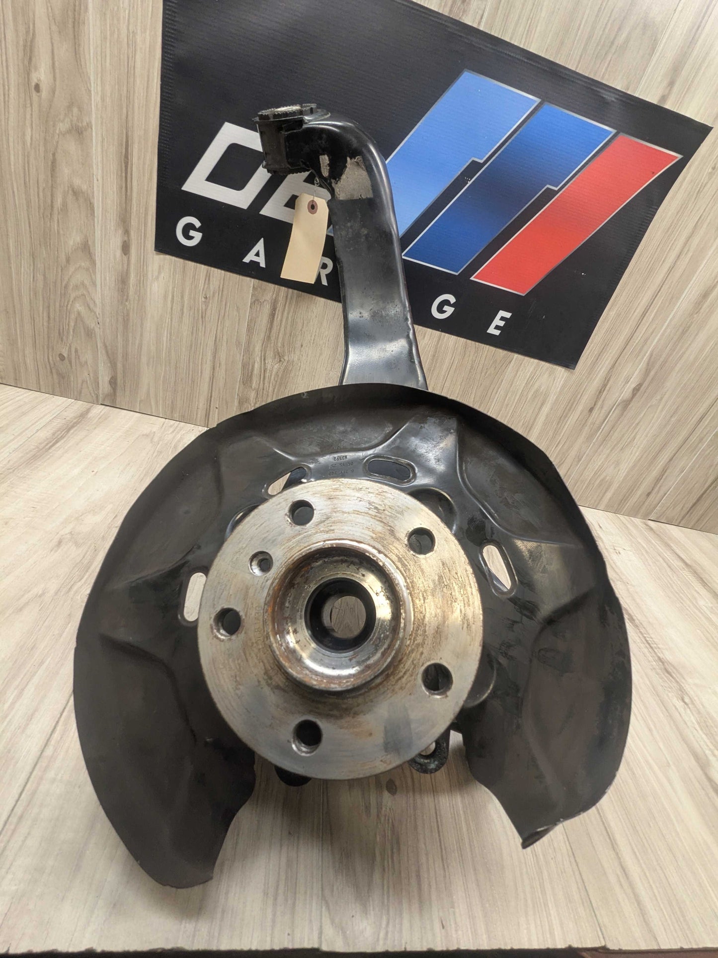 16-23 OEM BMW F39 F48 X1 X2 Rear Right Passenger Trailing Knuckle Hub Bearing