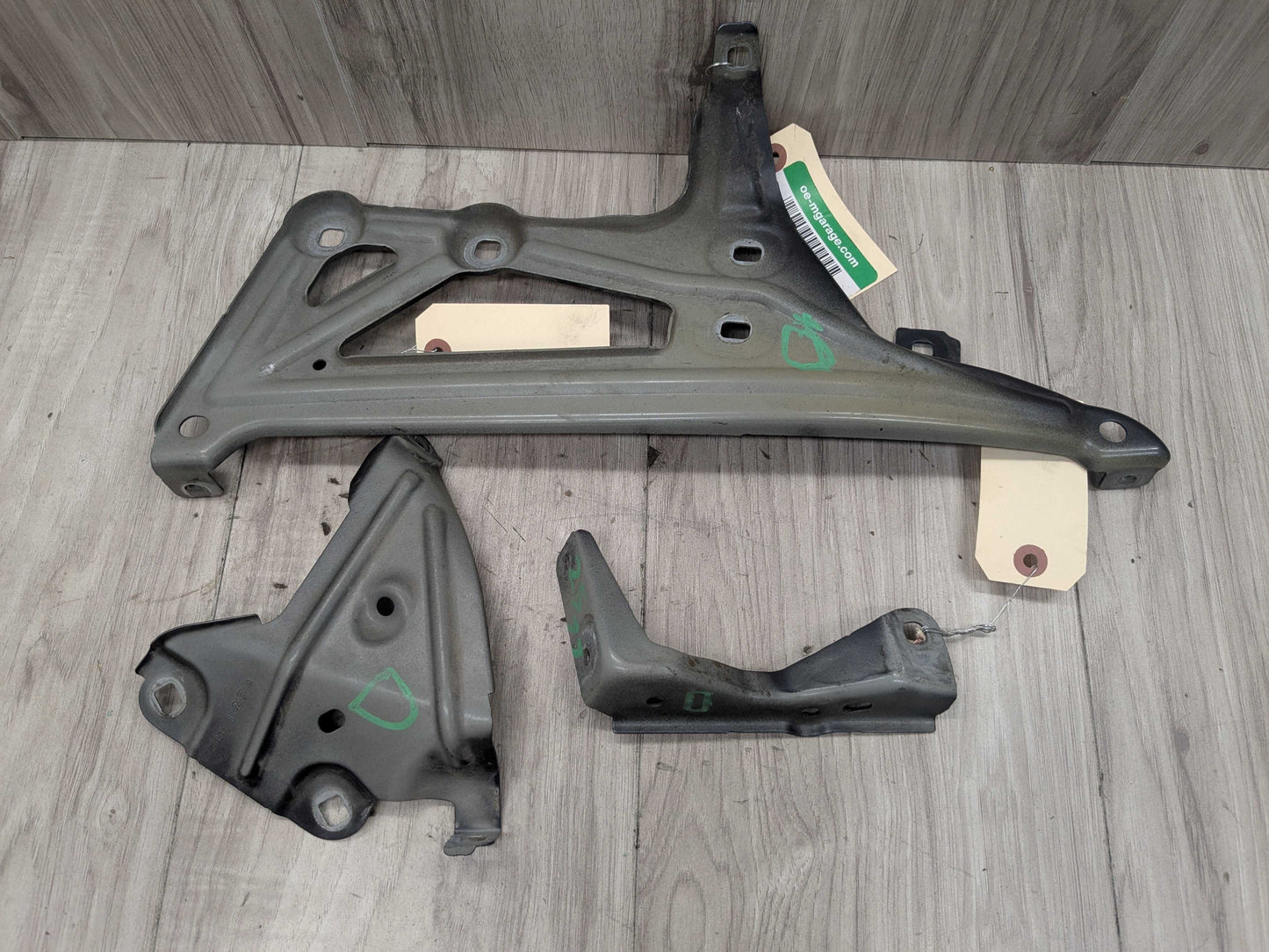 16-22 OEM BMW F48 X1 28i 28iX Front Left Driver Side Fender Holder Bracket SET
