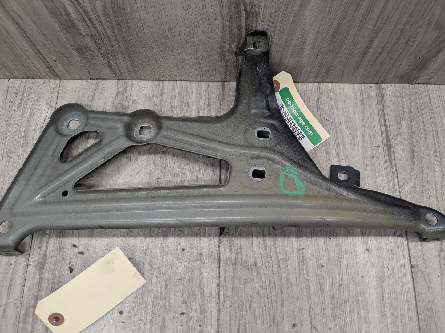 16-22 OEM BMW F48 X1 28i 28iX Front Left Driver Side Fender Holder Bracket SET