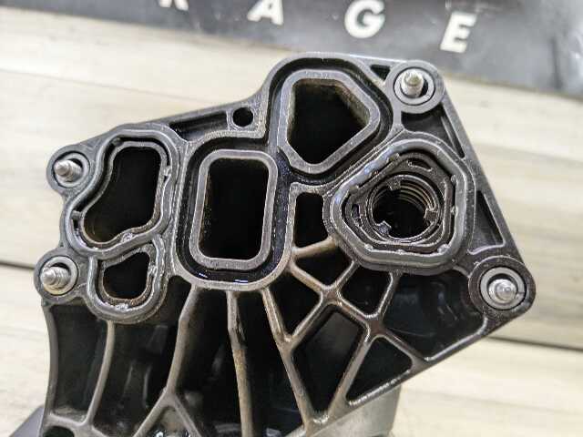 OEM BMW G01 G20 G22 G23 G26 G30 G42 330 430 X3 Engine B46 B48 Oil Filter Housing