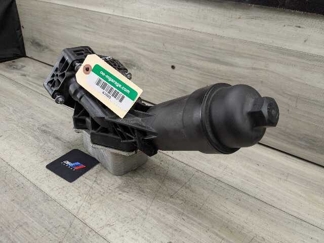 OEM BMW G01 G20 G22 G23 G26 G30 G42 330 430 X3 Engine B46 B48 Oil Filter Housing