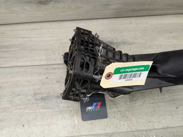 OEM BMW G01 G20 G22 G23 G26 G30 G42 330 430 X3 Engine B46 B48 Oil Filter Housing