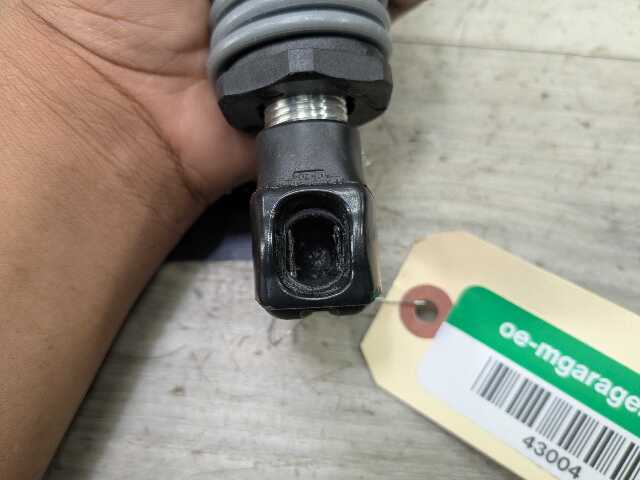 OEM BMW G20 G80 330 M340 M3 Right Passenger Trunk Hatch Lid Drive Shock Strut