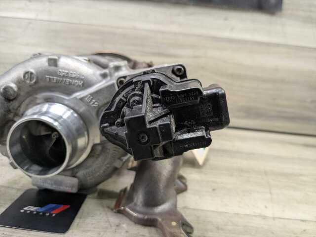 OEM BMW G01 G20 G22 G23 G26 G30 G42 330 430 530 Turbo Charger w Manifold B46 49K