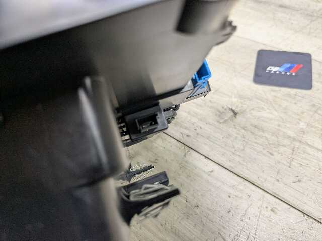 PRE-LCI OEM BMW G20 G22 G23 G80 G82 330 M340 Center Console Storage Cup Holder