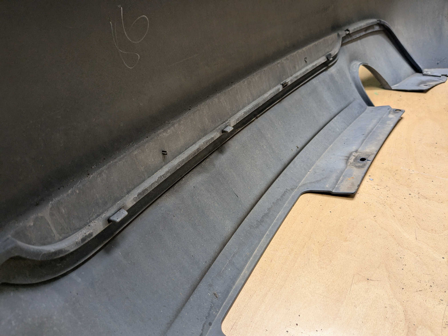 07-13 OEM BMW E92 E93 328 335 M SPORT Rear Bumper Cover Panel w Diffuser Black