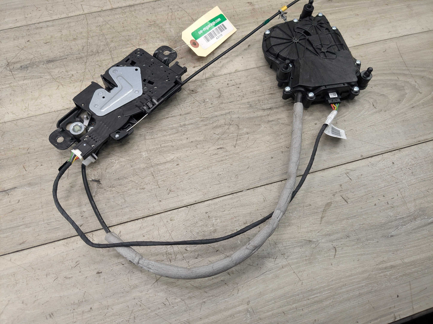 18-21 OEM BMW G30 M550 F90 M5 Trunk Lid Actuator Latch Lock System Assembly