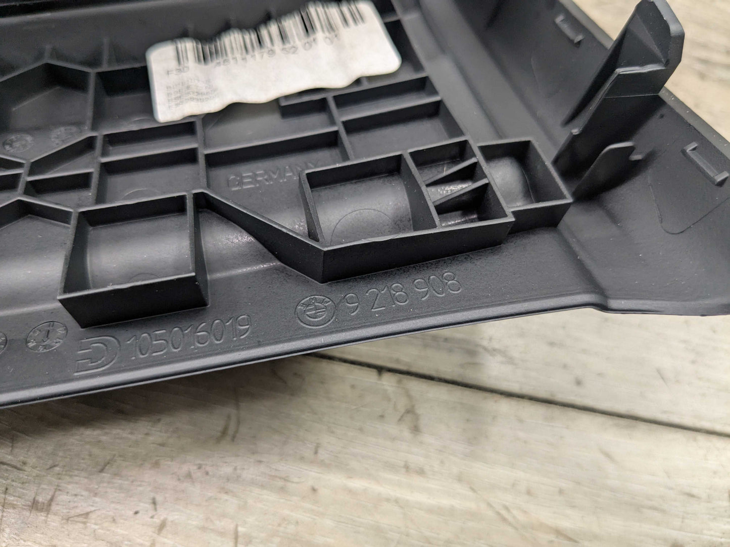 OEM BMW F30 F80 F36 F32 M3 Rear Air Vent Panel Trim Cover Black