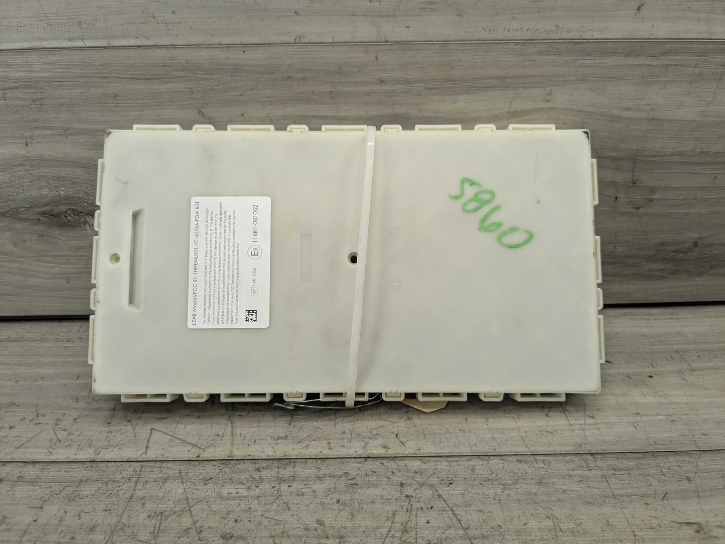 *OEM BMW F22 F30 F32 F33 F36 F80 F82 FEM Front Electronic Control Module + Key