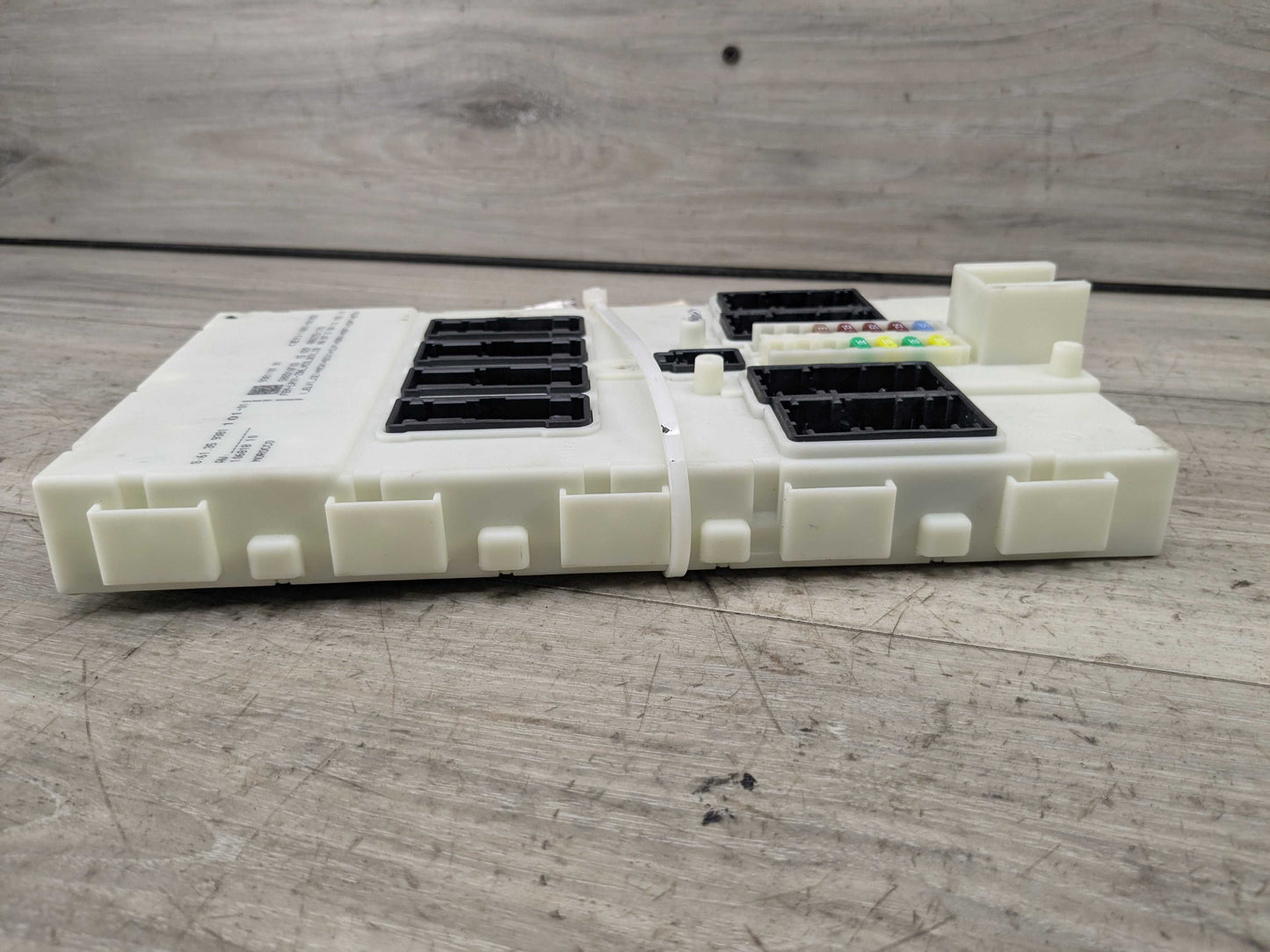 *OEM BMW F22 F30 F32 F33 F36 F80 F82 FEM Front Electronic Control Module + Key