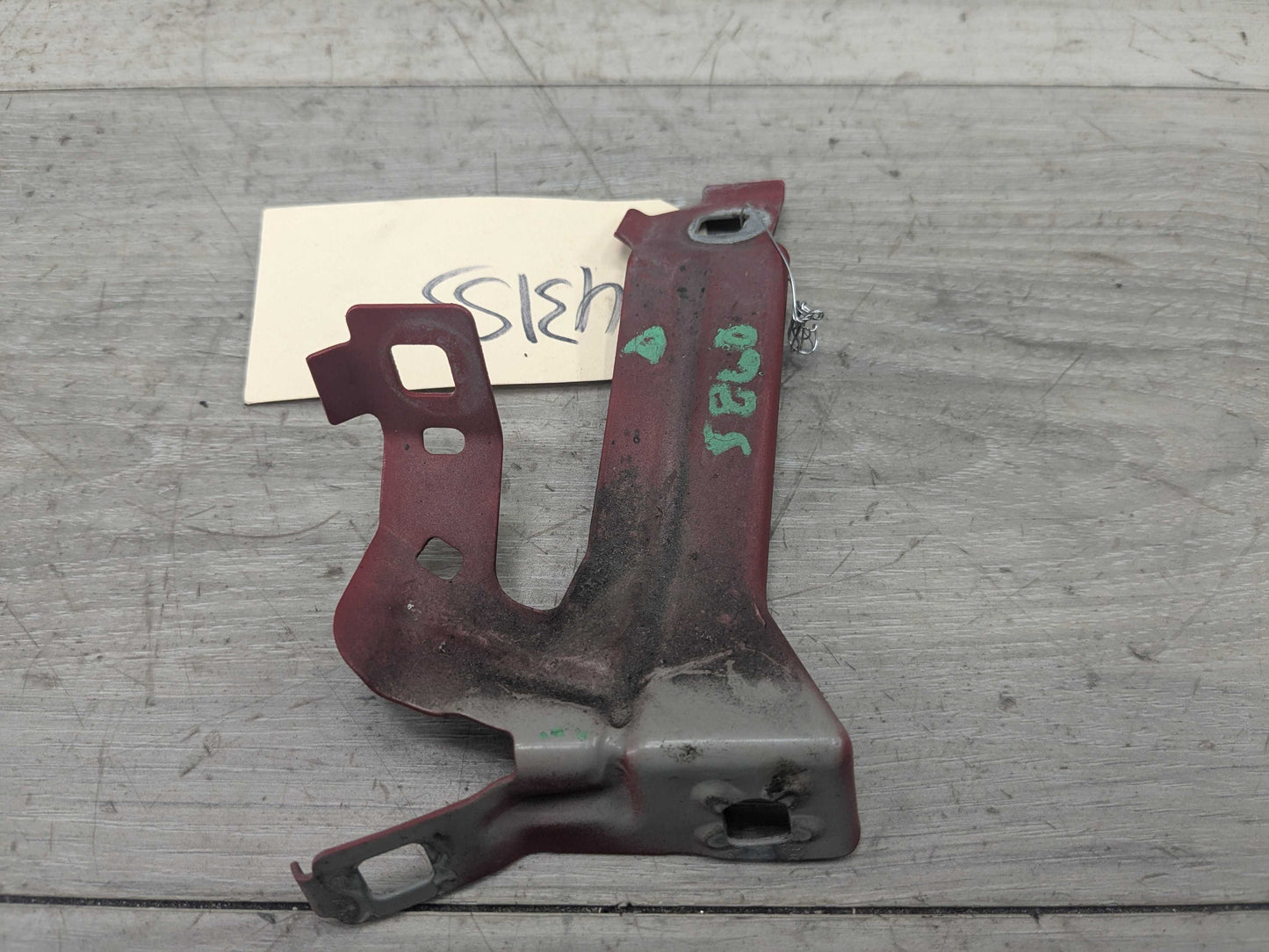 12-20 OEM BMW F30 F32 F33 F36 Front Left Driver Fender Wing Holder Bracket SET